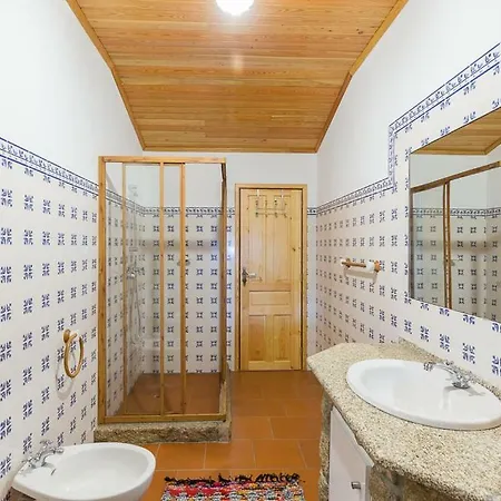 Varanda Do Mouro בית כפרי